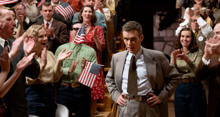 美媒：《奥本海默》电影一幕美国旗“多